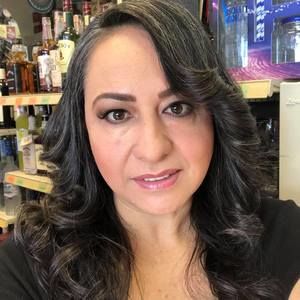 Meet your Posher, Lorena